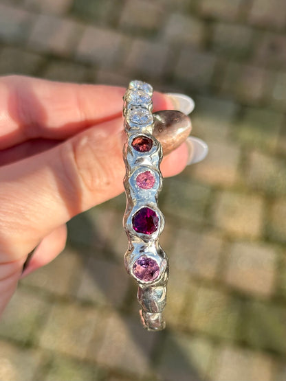 Sculpted Gemstone Bangle — Pink Tones